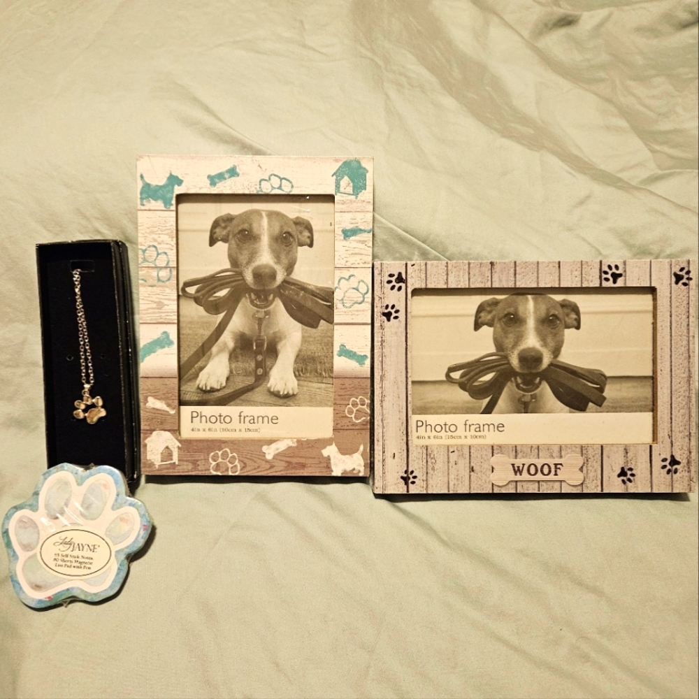 Dog decor & necklace bundle